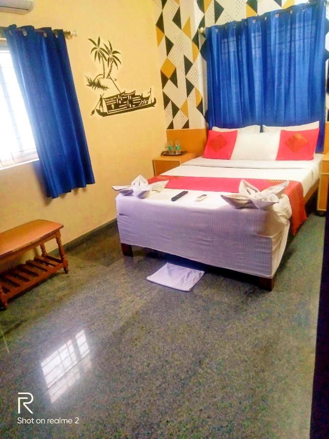 Oyo 75854 Hotel Harsha Residency Bangalore Luaran gambar