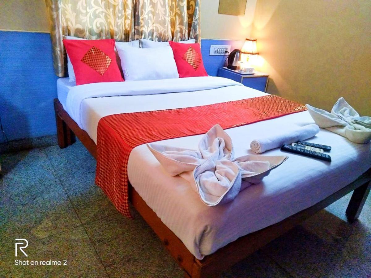 Oyo 75854 Hotel Harsha Residency Bangalore Luaran gambar